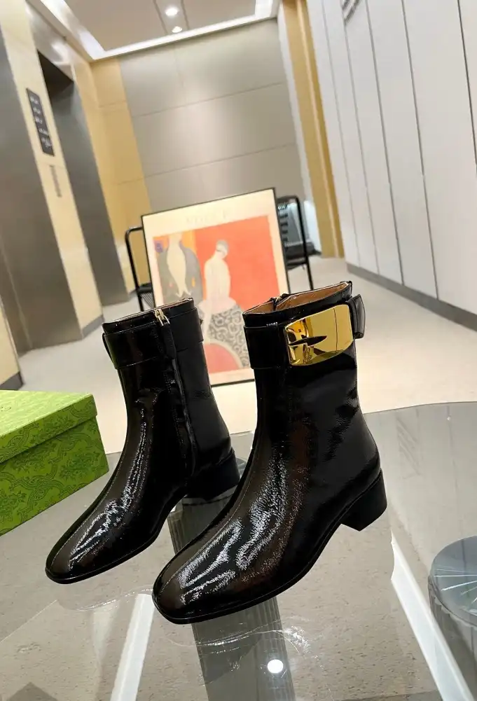 hype Gucci Boots