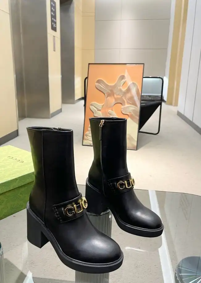 hype Gucci Boots