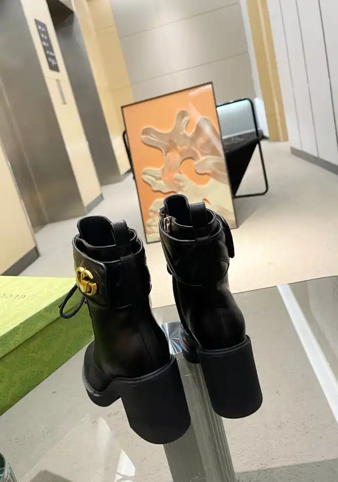 hype Gucci Boots