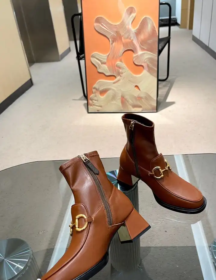 hype Gucci Boots