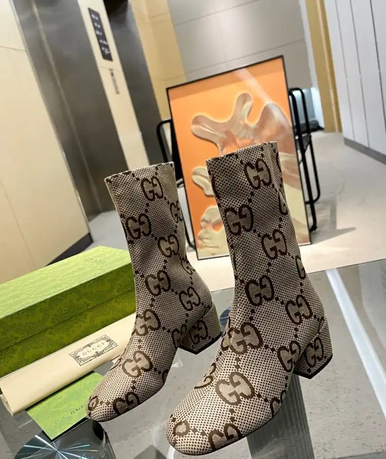 hype Gucci Boots