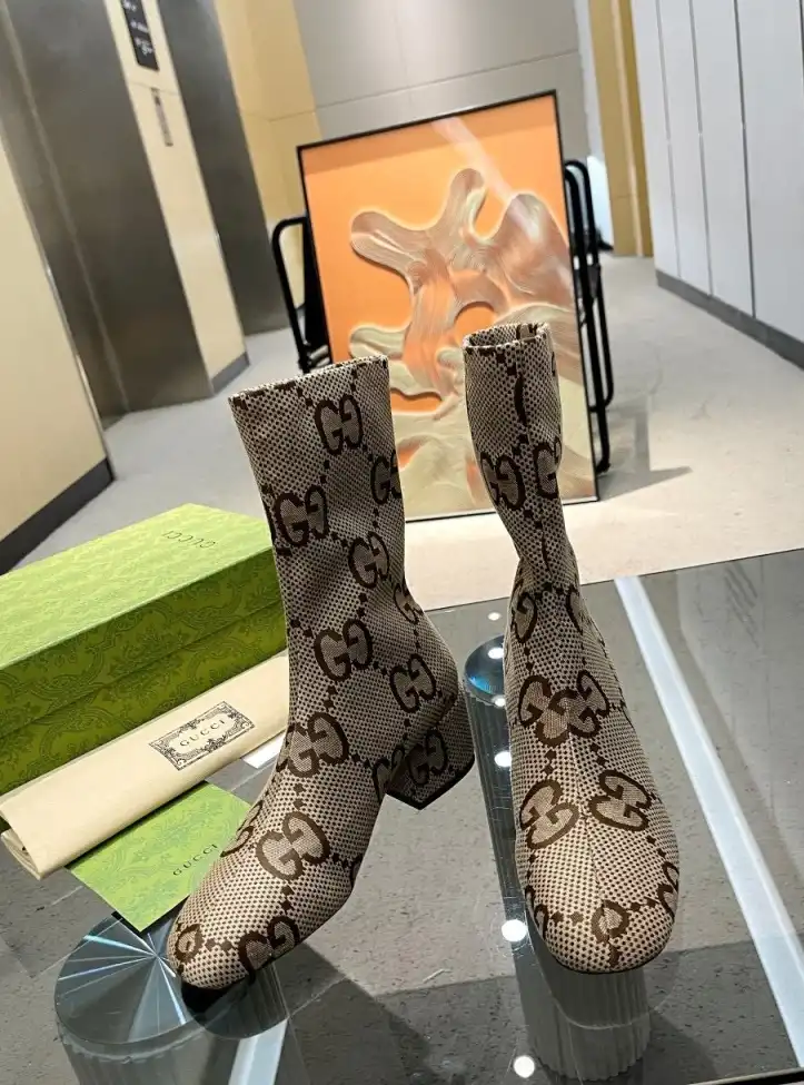 hype Gucci Boots