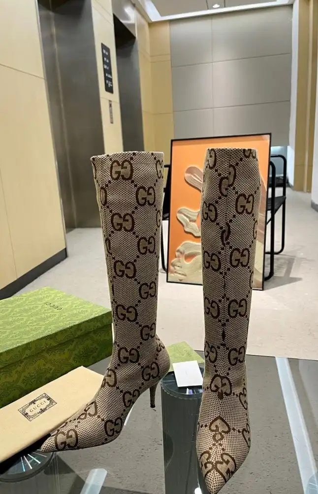 hype Gucci Boots