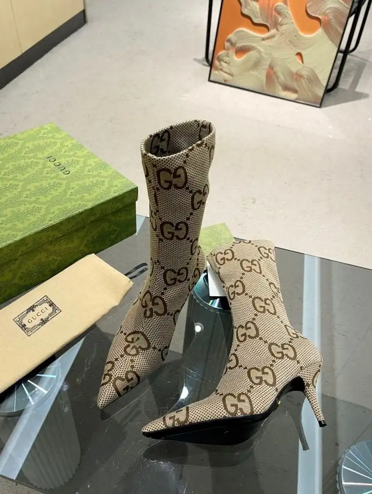 hype Gucci Boots