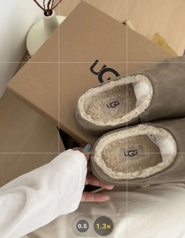 hype UGG Slippers