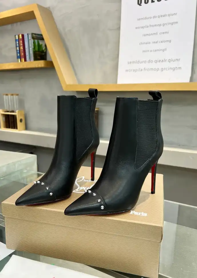 hype Christian Louboutin Boots