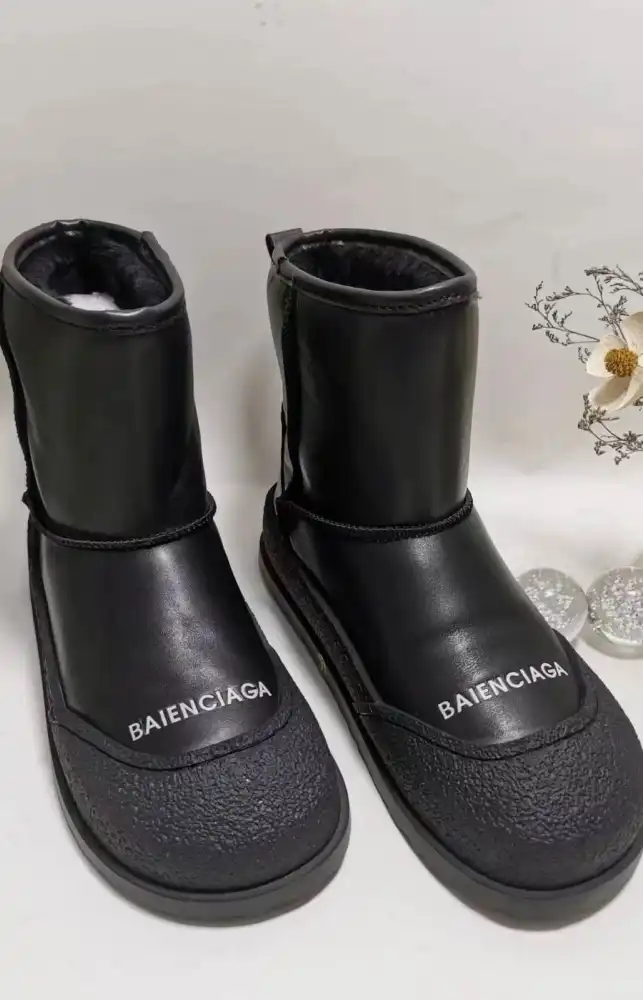 hype Balenciaga Boots