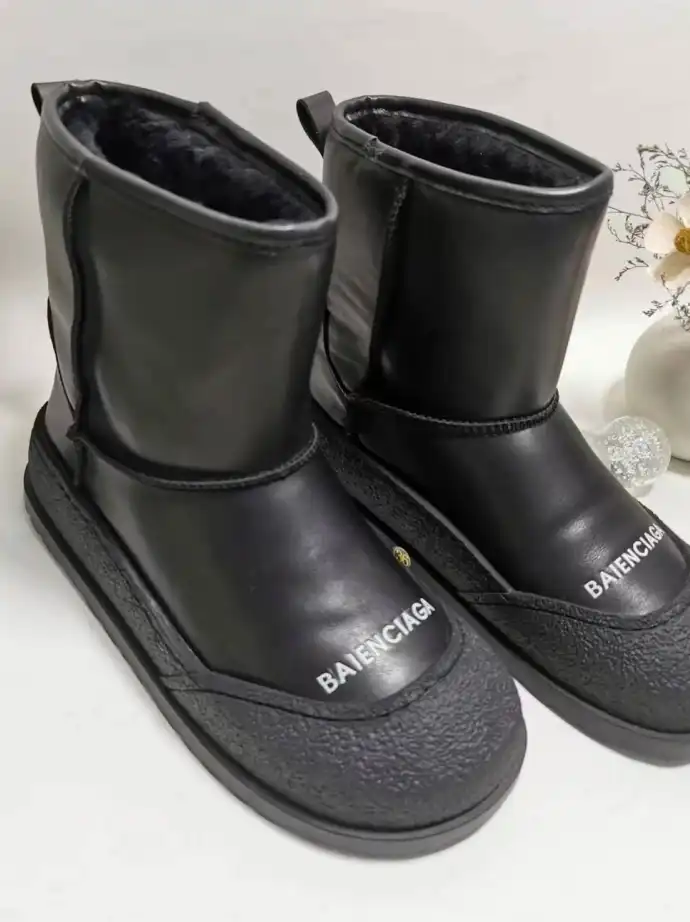 hype Balenciaga Boots