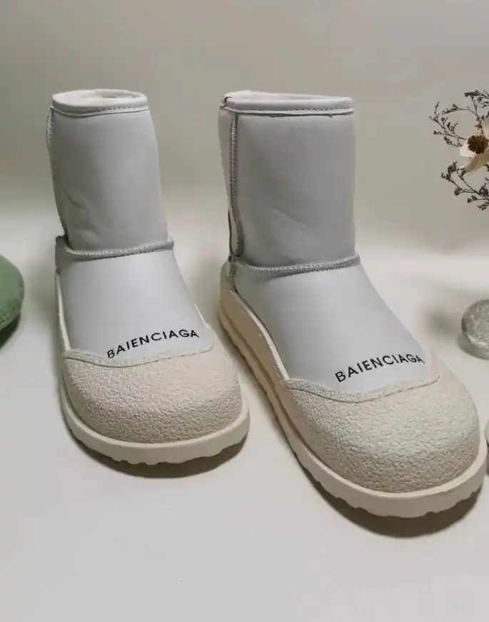 hype Balenciaga Boots