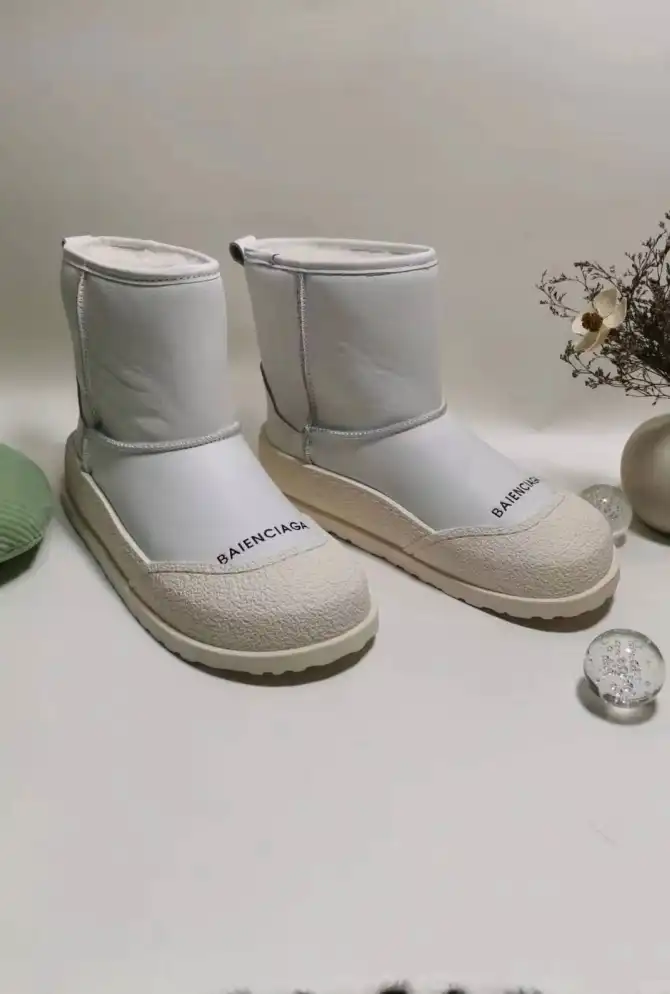 hype Balenciaga Boots