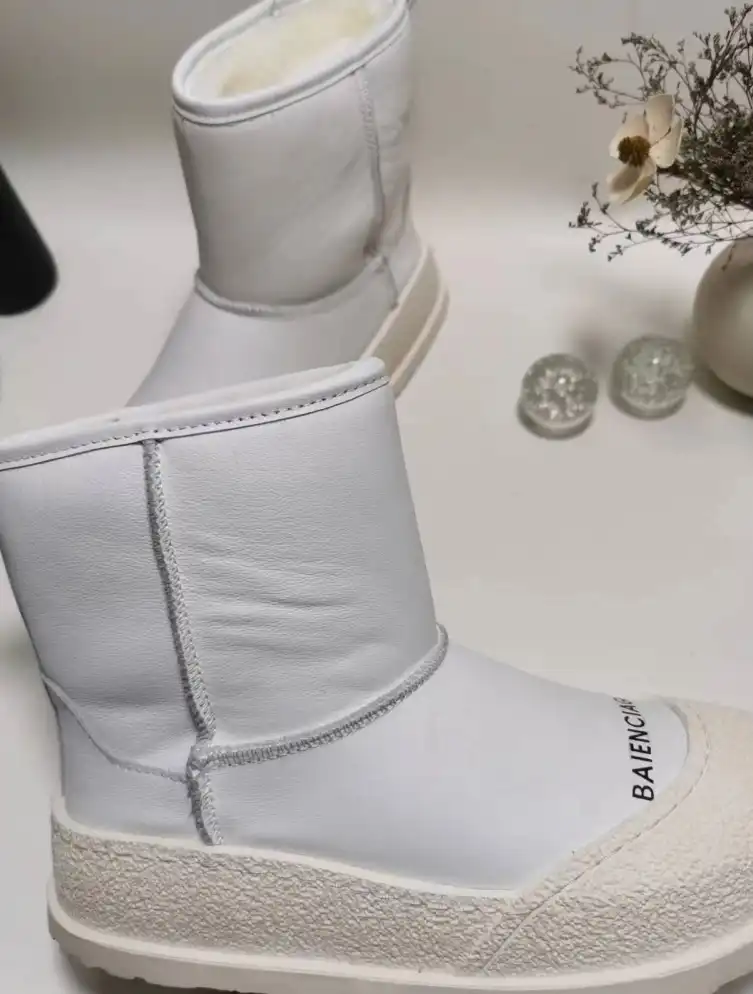 hype Balenciaga Boots