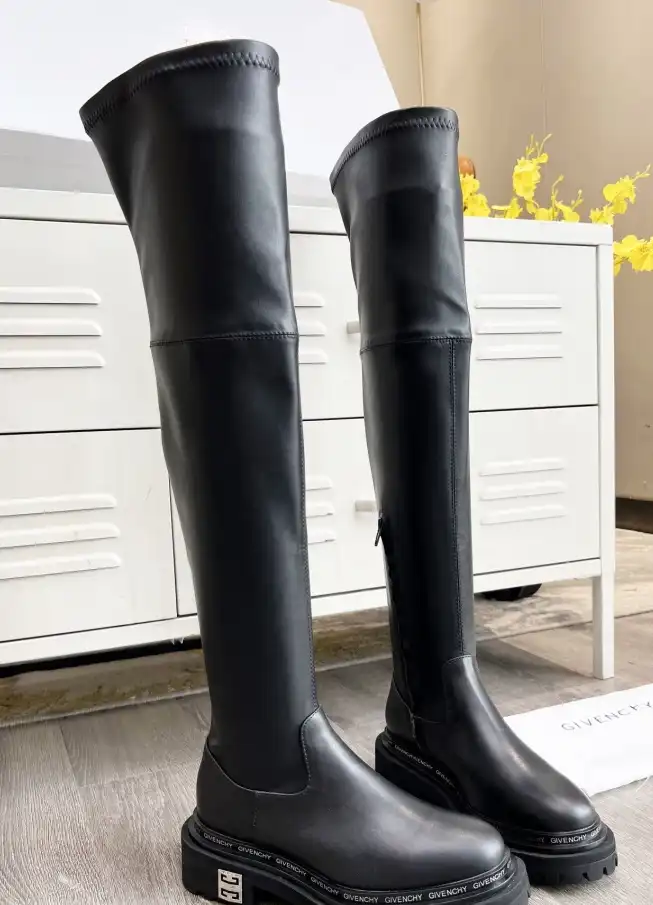 hype Givenchy Boots