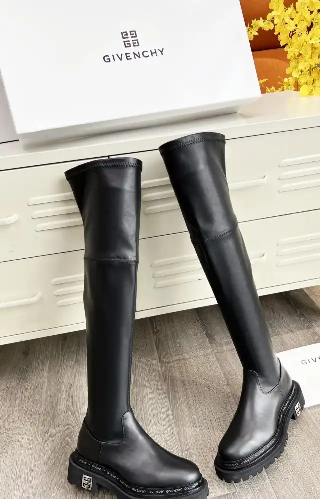 hype Givenchy Boots