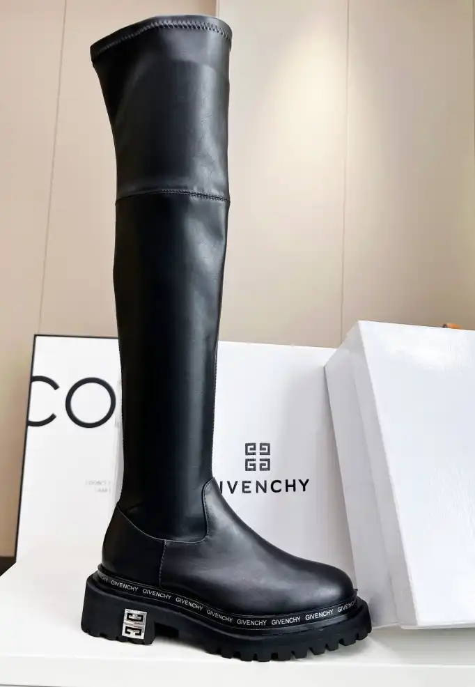 hype Givenchy Boots