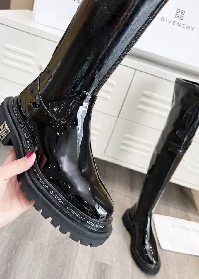 hype Givenchy Boots