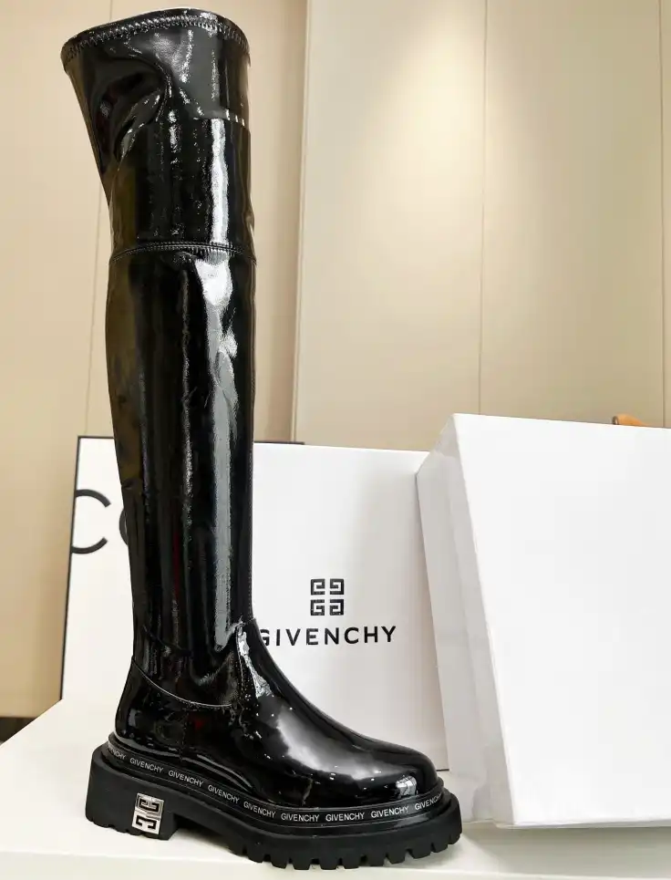 hype Givenchy Boots