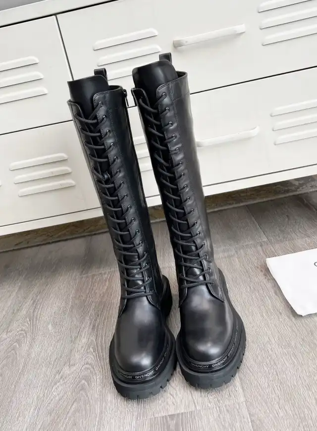 hype Givenchy Boots