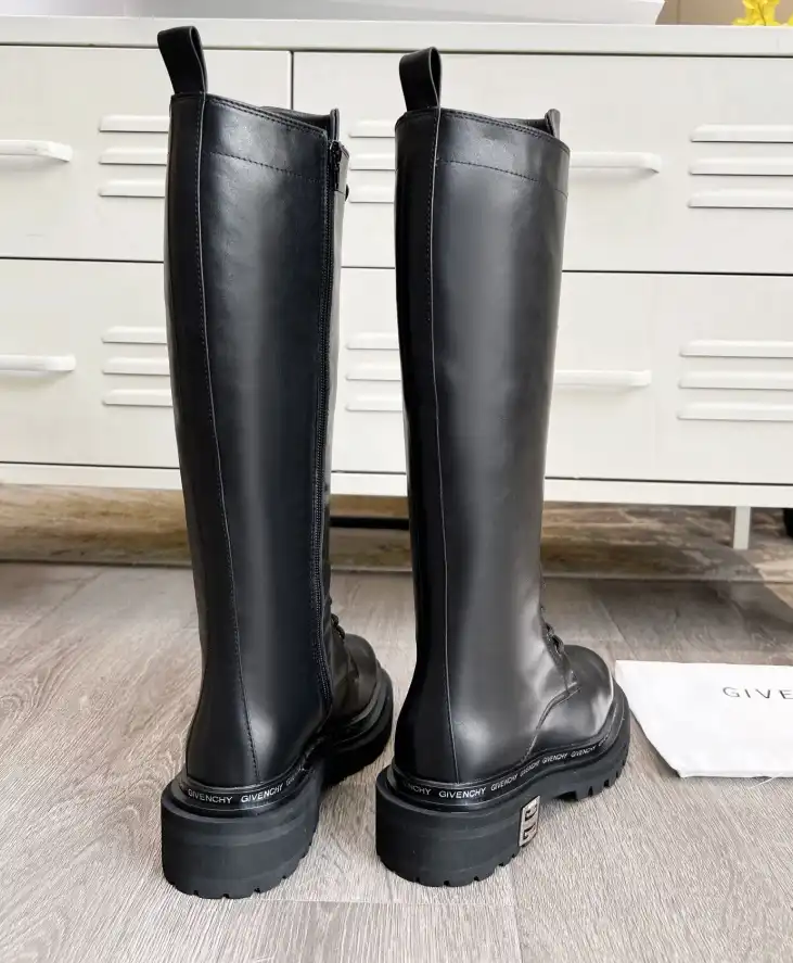 hype Givenchy Boots