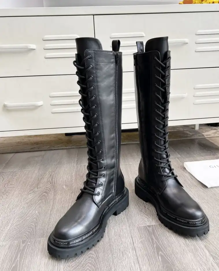 hype Givenchy Boots