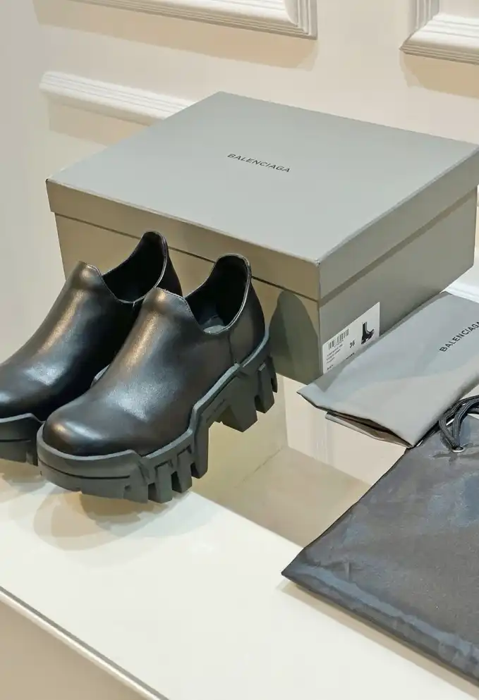 hype Balenciaga Boots