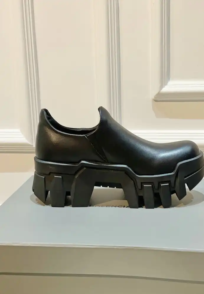 hype Balenciaga Boots