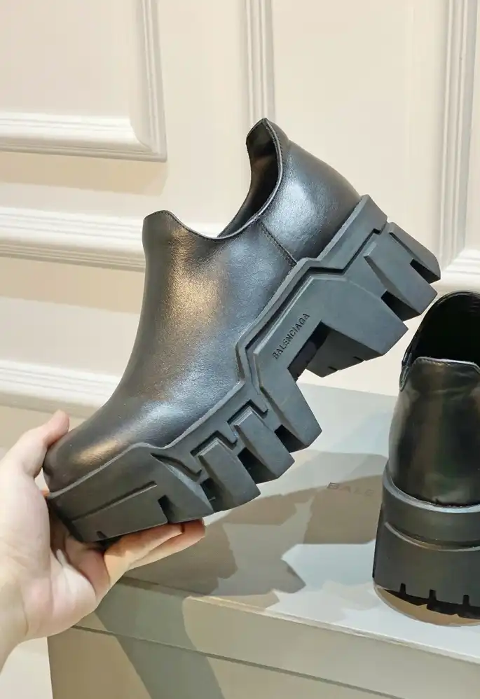 hype Balenciaga Boots