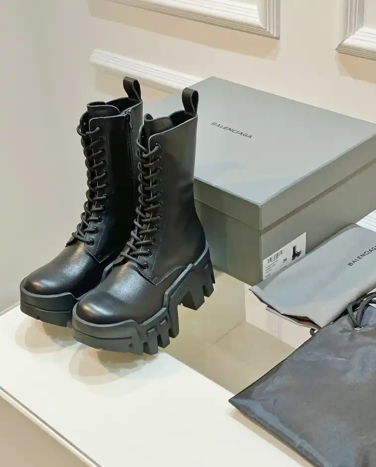 hype Balenciaga Boots