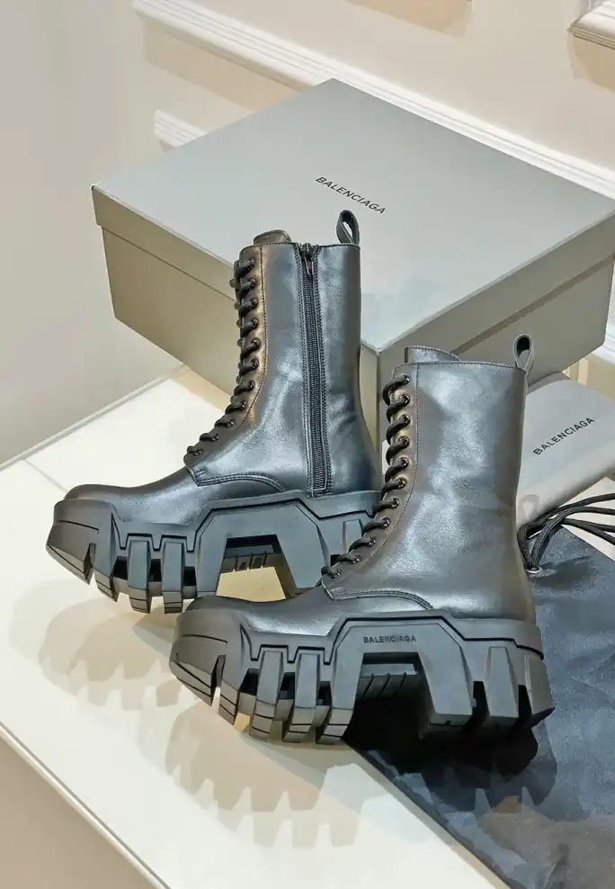 hype Balenciaga Boots