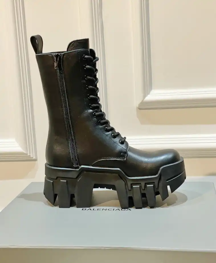 hype Balenciaga Boots