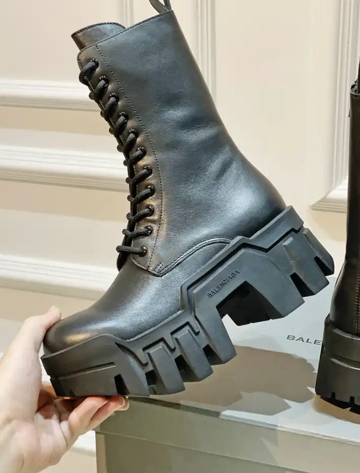 hype Balenciaga Boots