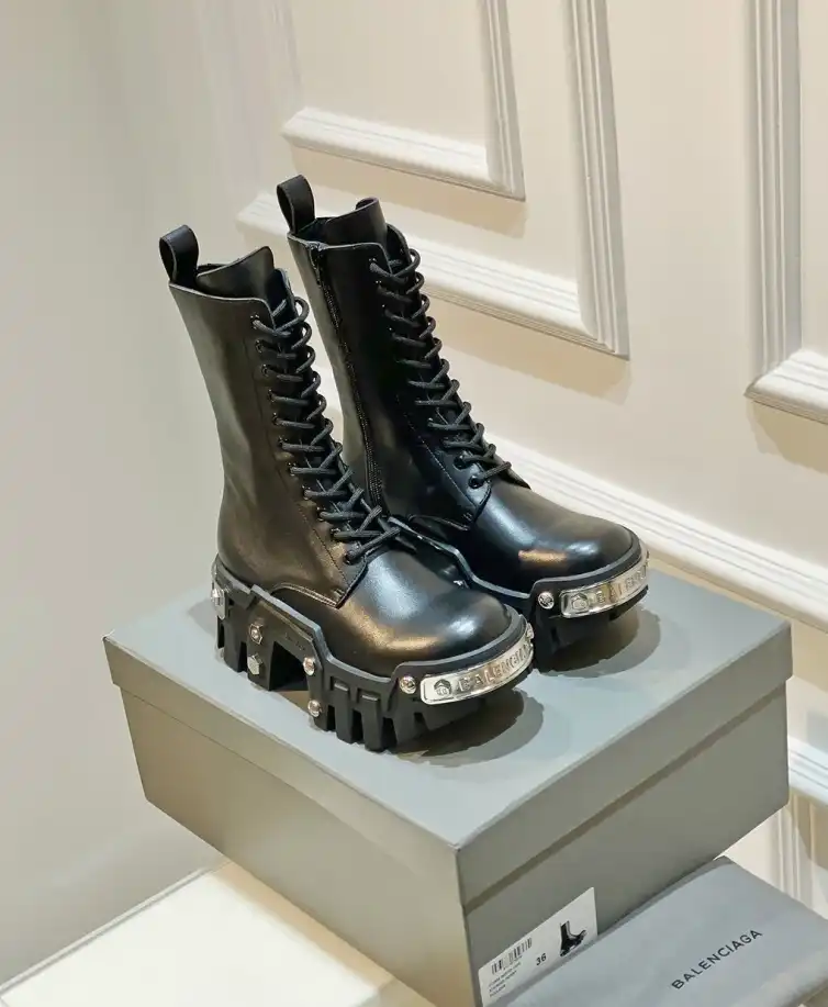 hype Balenciaga Boots