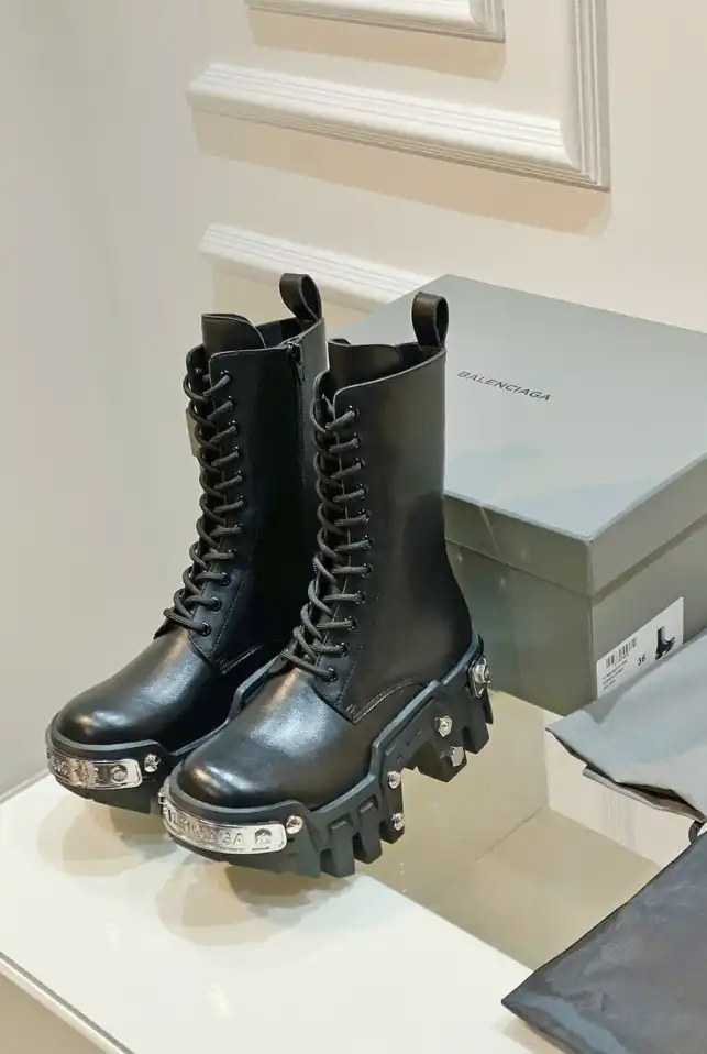 hype Balenciaga Boots