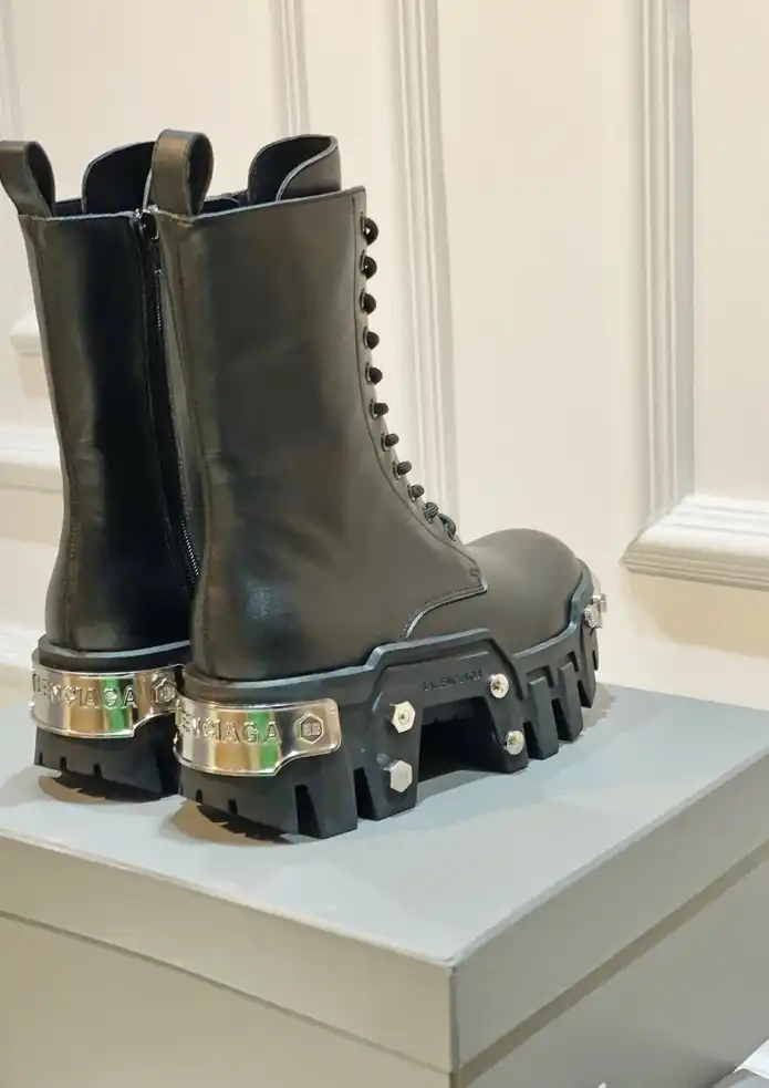 hype Balenciaga Boots