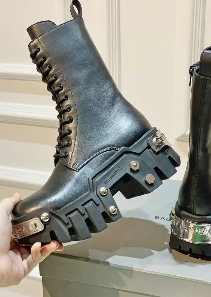 hype Balenciaga Boots