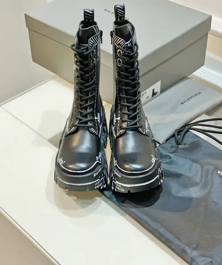 hype Balenciaga Boots