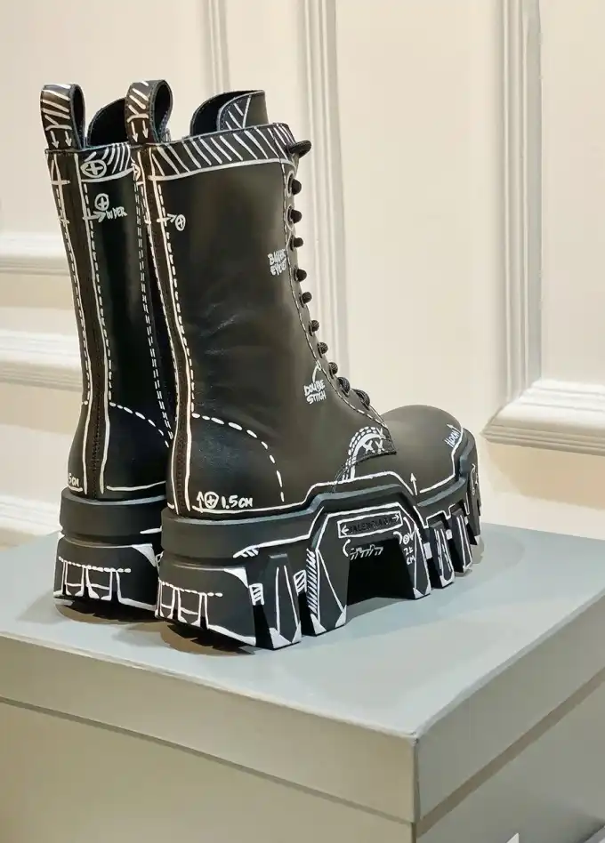 hype Balenciaga Boots