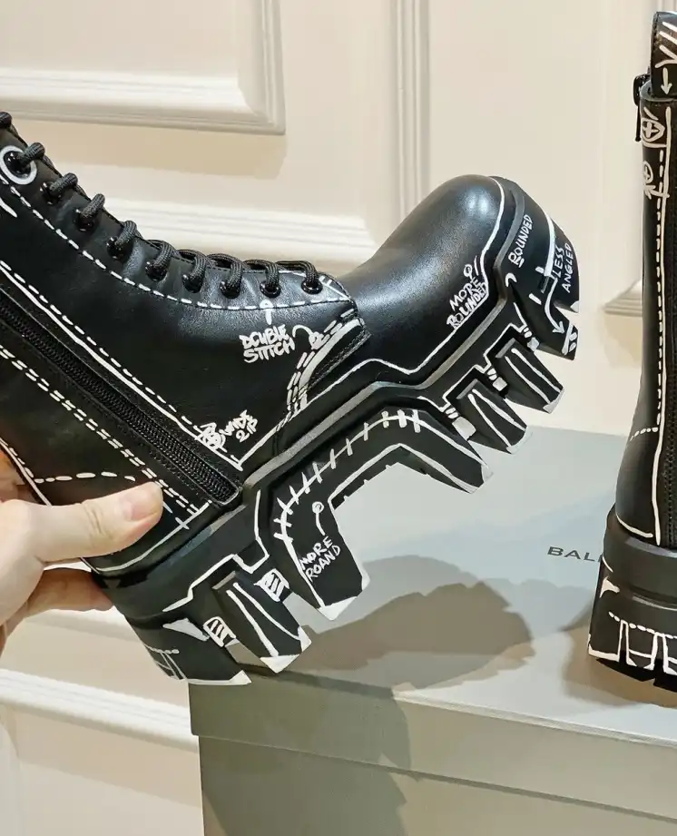 hype Balenciaga Boots