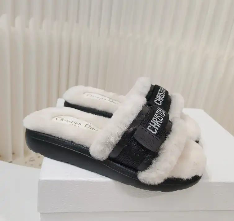 hype Christian Dior Slippers