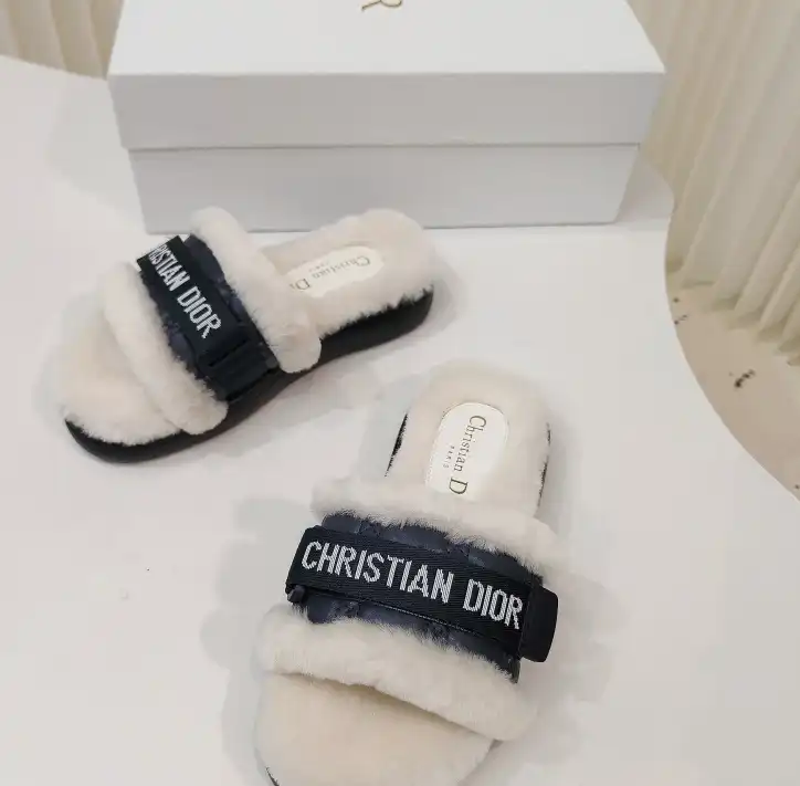 hype Christian Dior Slippers