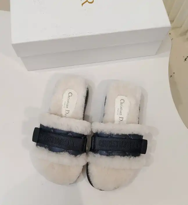 hype Christian Dior Slippers