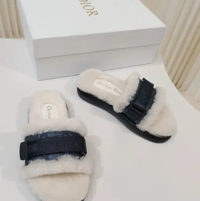 hype Christian Dior Slippers