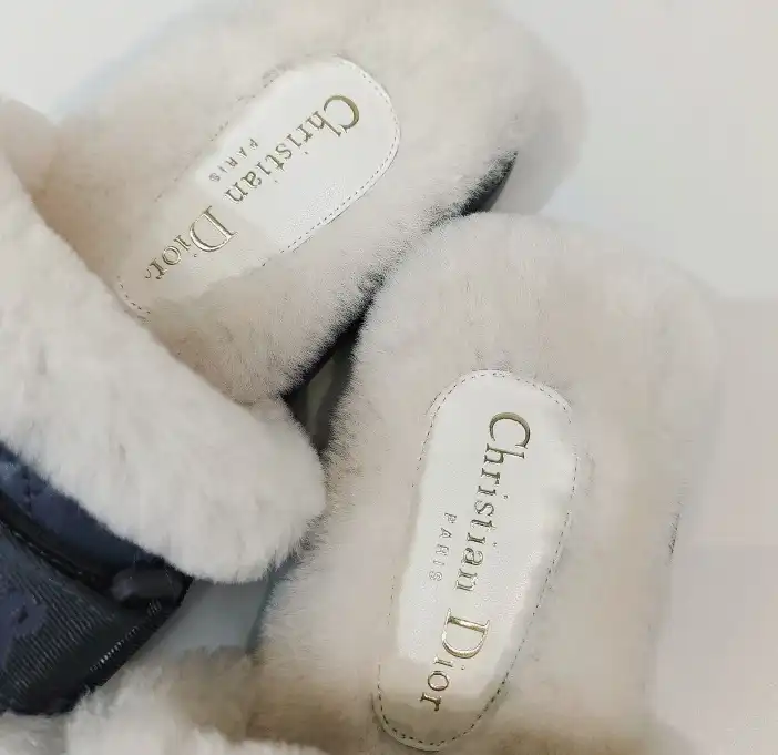 hype Christian Dior Slippers