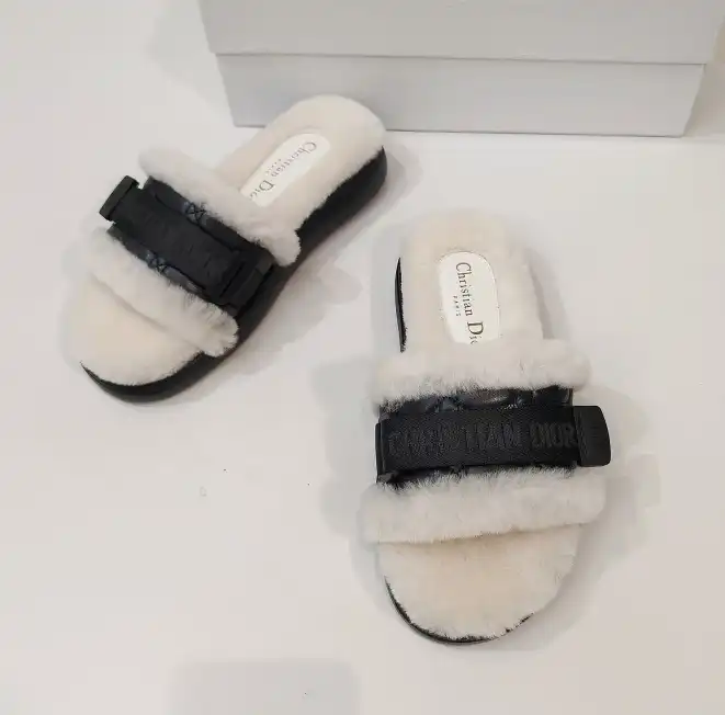 hype Christian Dior Slippers