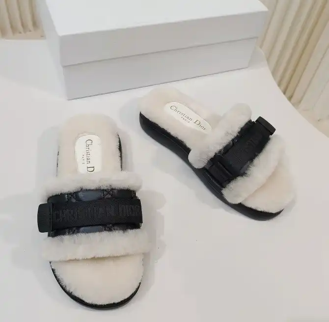 hype Christian Dior Slippers