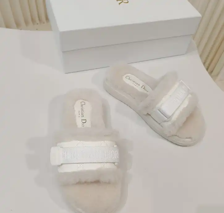 hype Christian Dior Slippers