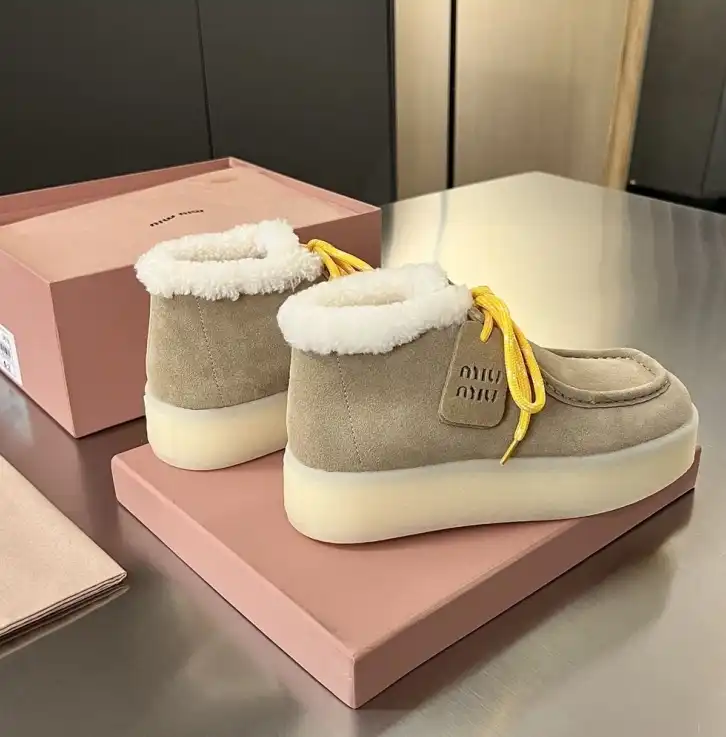 hype Miu Miu Casual Shoes