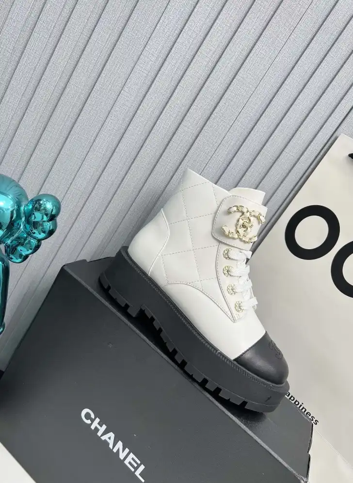 hype Chanel Boots