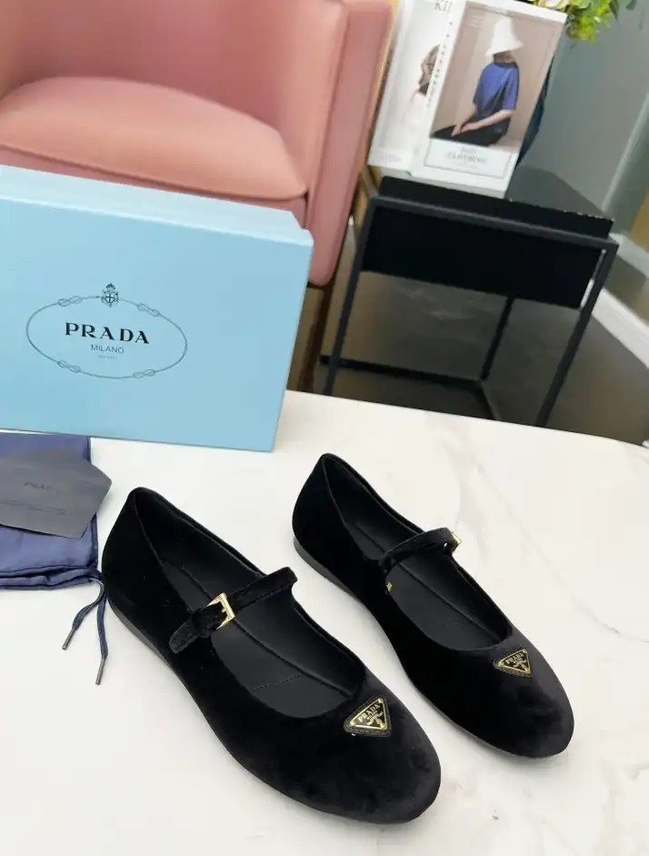 hype Prada flat shoes