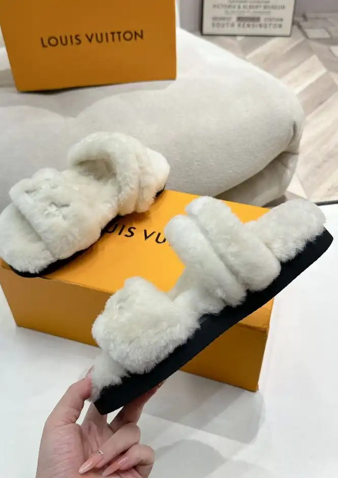 hype LV Slippers