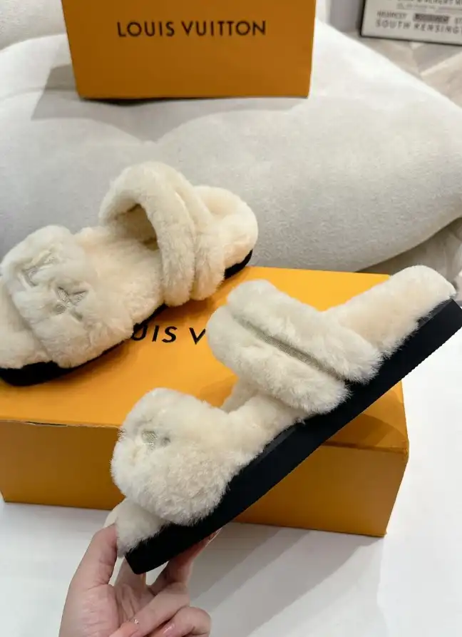 hype LV Slippers